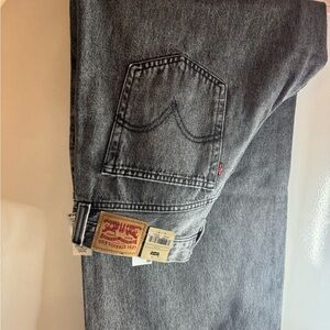 Levi's Men's Dark Gray Relaxed Jeans